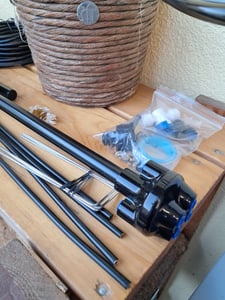 Stehender Nebelkühler 1,6 m – Verstellbares Misting System mit 8 m Schlauch, Tragbar für Garten, Terrasse, Pool, BBQ & Outdoor Kühlung Kunden-Foto 1