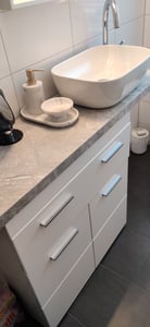 trendteam Bad Stauraumelement Amanda Weiß Melamin/Weiß Hochglanz Tiefzieh Kunden-Foto 1