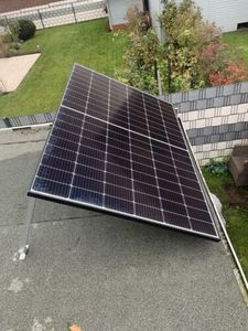 SUNNIVA® 850W Balkonkraftwerk komplett Steckdose - ASTRO-ENERGY 800W Micro Wechselrichter, PV Solaranlage, 2x425W Solarmodule, inkl.5m Kabel, WIFI Kunden-Foto 3