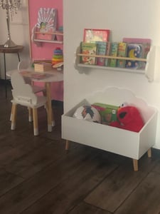 2.05 Opbergkist WOLKE voor kinderen - ongeveer 58x45x25 cm - Houten opbergkist in wit Klantenfoto 1