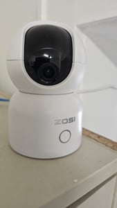 ZOSI 4K PTZ Überwachungskamera Innen WLAN mit 64GB Karte, 2,4/5Ghz WiFi, Personen-/Haustiererkennung & Verfolgung, One-Touch-Call, C518 Kunden-Foto 2