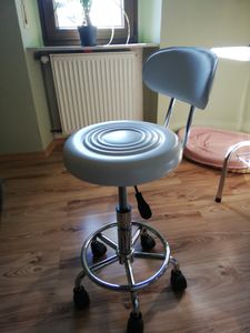 FCH Drehhocker Mit Rückenlehne Rollhocker höhenverstellbar Arbeitshocker Drehstuhl , Weiß Kunden-Foto 4