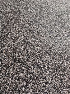 Steinteppich Epoxidharz Set Innen & Außen (ca. 28kg / 2-2,5m²) | 25kg 2-4mm Marmorkies + 3L, 2K Epoxidharz Bindemittel | (Bianco Grigio Nero) Kunden-Foto 1