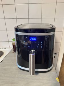 Aigostar - 7L intelligente Heißluftfritteuse, Friteuse Heissluft 1900 W Heissluftfriteuse, 7 Programmen, Warmhalten, 20 Rezepte Kunden-Foto 24