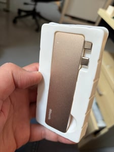 Hub USB-C iMounts pour MacBook Air - HDMI, USB 3.0, lecteur SD, M2/M3/M4/M5 - Recharge et transfert de données - Bleu ciel Photo du client 1