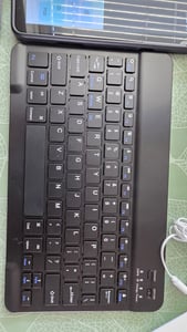 Tablette 2-en-1 11 pouces, Android 16, 30 (3+27) Go de RAM + 128 Go de ROM, appareil photo 8 MP, Bluetooth 5.3, Wi-Fi 6, avec clavier, stylet, souris, étui et écouteurs Photo du client 3