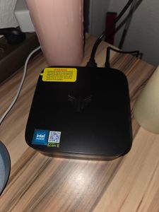 Mini-PC Intel Core i7 10e génération | Windows 11 Pro | SSD NVMe 512 Go | 16 Go de RAM DDR4 | Wi-Fi double bande | Ordinateur économe en énergie pour le bureau et le télétravail Photo du client 1
