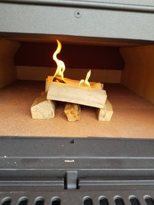 20 kg Brennholz 25 cm Scheitholz Fichte Kaminholz Feuerholz ofenfertig trocken Kunden-Foto 2