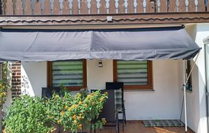 250 x 180 cm Klemmmarkise mit Handkurbe, ohne Bohren, Höhenverstellbare Balkonmarkise, Sonnenschutz Markise für Terrasse Balkon Veranda (Grau) Kunden-Foto 8