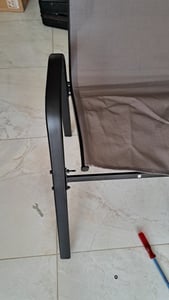 COSTWAY 2er Set Gartenstühle stapelbar, Balkonstühle Terrassenstühle Stapelstühle mit Armlehnen bis 150 kg belastbar, 56x70x84cm Grau Kunden-Foto 1