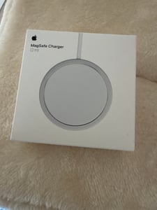 Apple MX6Y3ZM/A, Drinnen, USB, Kabelloses Aufladen, 2 m, Weiß Kunden-Foto 1