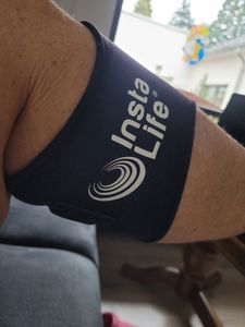 Insta Life® - Kniebandage, Akupressur Sport Bandage, für unteren Rückenbereich, Einheitsgröße für die Wade, Damen und Herren Kunden-Foto 2