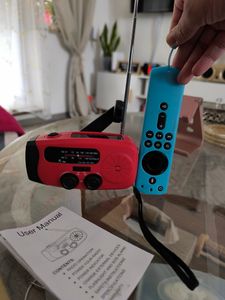 Solar radio, Solar Kurbelradio mit LED-Taschenlampe, Notfallradio AM/FM Wetter, 2000mAh Akku, Handkurbel-Dynamo, Powerbank für Smartphone Kunden-Foto 5