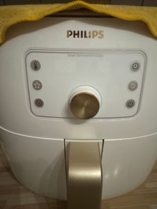Philips Airfryer XXL Smart Sensing Heißluftfriteuse, 1.4 kg, LCD Display, Memory-Funktion, Weiß (HD9870/20) Kunden-Foto 1