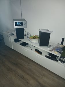 MEDION P85003 Micro Audio System Kompaktanlage (Internetradio, DAB+, PLL UKW Radio, Bluetooth, USB Anschluss, AUX, 2x150 W) silber Kunden-Foto 3