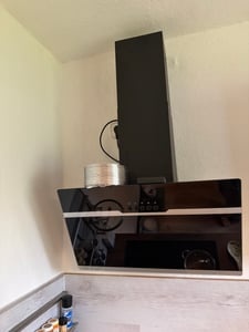 PKM S23-60 ABPX Cofano di gamma, larghezza 60 cm, 258 m³/h, aria di scarico e ricircolo, 3 livelli di potenza, tecnologia di aspirazione ai bordi, nero con applicazione in acciaio inox Foto del cliente 9