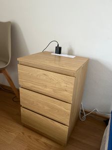 Noční stolek VASAGLE, sada 2 kusů, boční stolek, 3 zásuvky, zkosené hrany, 2 zásuvky, 2 porty USB Fotografie od zákazníka č. 14