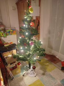 CASARIA® Weihnachtsbaum künstlich 150 cm Lichterkette 100 LED Tannenbaum mit Beleuchtung wie echt Stecksystem dichte Spitzen stabil schwer entflammbar Kunden-Foto 1