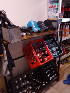 SONGMICS Getränkekistenregal, 3 Ebenen, für 3 Kisten, Aufbewahrungsregal, jede Ebene bis 150 kg belastbar, Stahl, Getränkeregal Kunden-Foto 1