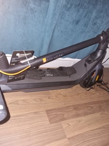 Ninebot by Segway E2 Pro, Klassischer Roller, Grau, 20 km/h, 100 kg, Unisex, 16 Jahr(e) Kunden-Foto 4