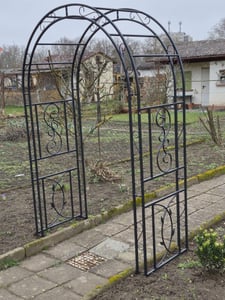 WISFOR Rosenbogen 240x140x37cm Metall Pergola Rankhilfe Rankgitter Torbogen Kunden-Foto 3
