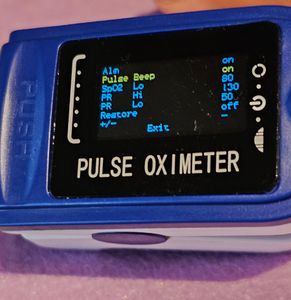Pulsoximeter für den Finger zur Pulsmessung und Sauerstoffsättigung FÜR DEN FINGER Kunden-Foto 12
