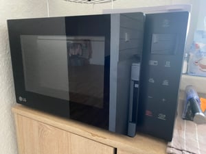 LG MH6535GIB Mikrowelle 25L 1100W mit Grill Kunden-Foto 2