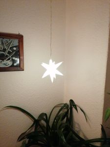 3D Weihnachtsstern 10 cm 3er Set warm weiß Beleuchtet - rot - LED Fenster Deko Leuchtstern mit Timer Batterie betrieben Kunden-Foto 1