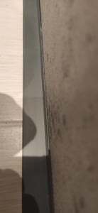 QUEST Rohová lišta PVC 25x25mm, 2m, Samolepicí, tvrdý ochranný roh na zeď, nalepené na vnější straně, KTZ,L profil, tmavě šedá Fotografie od zákazníka č. 4