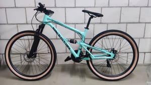 BIKESTAR Vollgefedert Aluminium Mountainbike 27.5 Zoll, 21 Gang Shimano Schaltung mit Scheibenbremse | 16,5 Zoll Rahmen Fully MTB Erwachsenen- und Jugendfahrrad | Mint Kunden-Foto 5