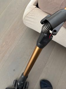 Ultenic U20UL akumulátorový vysavač, 60000Pa/ 600W/60Min, akumulátorový vysavač se samostojící konstrukcí, flexibilním ohýbacím kloubem, kartáčem proti zamotání podlahy Fotografie od zákazníka č. 37