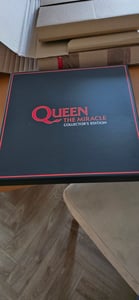 Queen - The Miracle (1 LP + 5 CD + 1 Blu-ray + 1 DVD) Photo du client 1