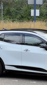 J&J Automotive | SCOUTT Deflektor / Ofuky oken pro Kia Sportage 2021- 4ks Fotografie od zákazníka č. 5