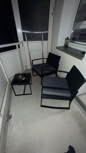 BEALIFE WR210 Balkonset mit 2 Stühlen & Tisch | Poly-Rattan Gartenmöbel mit grauen Polstern Kunden-Foto 1