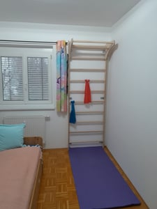 Kletterbogen mit rutsche, Kletterdreieck, Baby klettern, Regenbogenwippe aus holz, Holzbogen für Kinder, Rutschbrett für spielplatz, Klettergerüst Kunden-Foto 1
