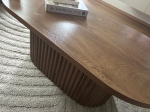 Oválny konferenčný stolík Tribesigns, 120 cm veľký vidiecky konferenčný stolík z dreva s drážkovaným dizajnom, do obývačky, kancelárie, domácnosti, rustikálna hnedá farba Fotografia od zákazníka č. 1