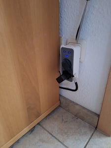 Caliber Prises multiples avec port USB - protection contre les surtensions - 2 ports USB (HPS1202U) Photo du client 1