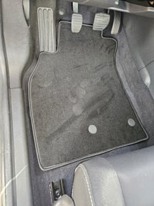 Premium Fußmatte Fahrer matte vorne links für Volkswagen Tiguan 2016-2023 Kunden-Foto 2