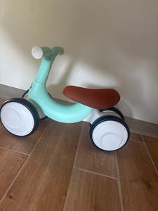 Hippiez - Freedom Minze Baby Laufrad - Kinder Laufrad ab 1 Jahr Kunden-Foto 1