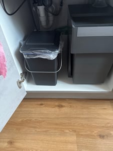 SULO Abfallsammler 10l Kunststoff braun mit Klappdeckel für Bioabfall - 1086533 Kunden-Foto 1