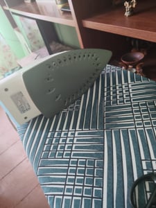 ECG NZ 280 autospegnimento | Ferro a vapore | 2600 W | ANTI-DRIP | ANTI-CALC | Superficie di stiratura in anodio Foto del cliente 3
