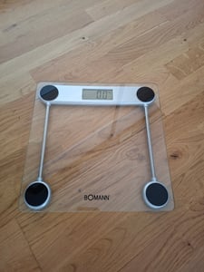 Bomann digitale Personenwaage mit Glas-Oberfläche | Waage Personen mit Messbereich von 2,5–150 kg | Körperwaage mit LCD-Display | Wage PW 1417 CB Kunden-Foto 1