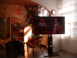 WISFOR TV Ständer Holz, TV Standfuss Höhenverstellbar Fernseher Halterung mit Ablage Universal für 32”-65”, VESA 600x400mm, bis Max 40kg Kunden-Foto 1