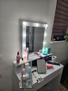 VASAGLE Schminktisch mit LED-Beleuchtung, einstellbare Helligkeit, mit Spiegel Kunden-Foto 7