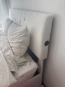 UnboxG Boxspringbed 140x200 cm, teddypluche, crème kleur, met opbergruimte & USB-poort, hydraulisch verstelbaar – bed met opbergruimte Klantenfoto 2