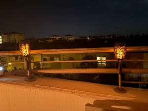 Lampy solarne ogrodowe 8 sztuk Latarki ogrodowe LED z realistycznym efektem płomienia IP65 Lampy solarne do ogrodu zewnętrznego Retoo Zdjęcie produktu od klienta nr 2