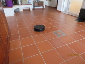 ECOVACS DEEBOT X9 PRO Omni Staubsauger Roboter mit Wischfunktion, 16.600 Pa, OZMO Roller, All-in-One Omni Station, YIKO-GPT Saugroboter, Schwarz Kunden-Foto 2