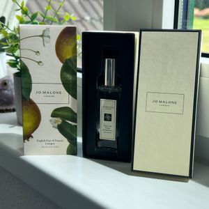 Jo Malone Pera Inglese & Fresia Spray Edc Foto del cliente 1
