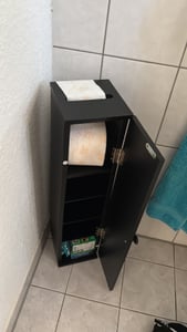 Mueble estrecho para baño de la marca COSTWAY, con estantes ajustables, armario para baño con compartimento para papel higiénico y sistema de seguridad antirrobo, mueble de almacenamiento de madera en color Foto del cliente 2