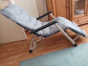 Luverno® Klappbare Gartensessel Sonnenliege mit Kissen bis 120 kg Liegestuhl Klappliege Gartenliege Rückenlehne Campingstuhl Strandsessel Strandstuhl Kunden-Foto 1